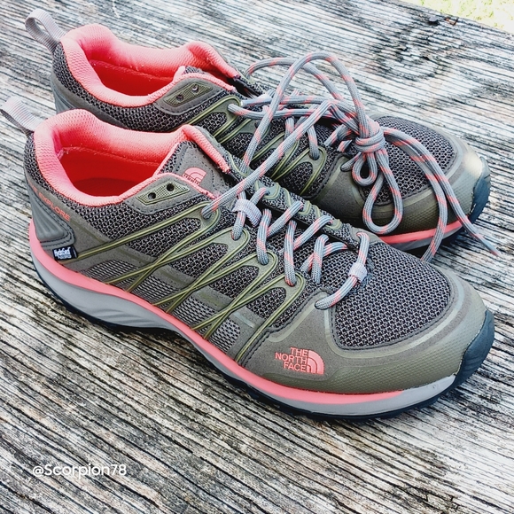 Northface Storm LiteWave Explore Waterproof Trail Hiking Shoes Size 7.5 Women - Picture 2 of 8